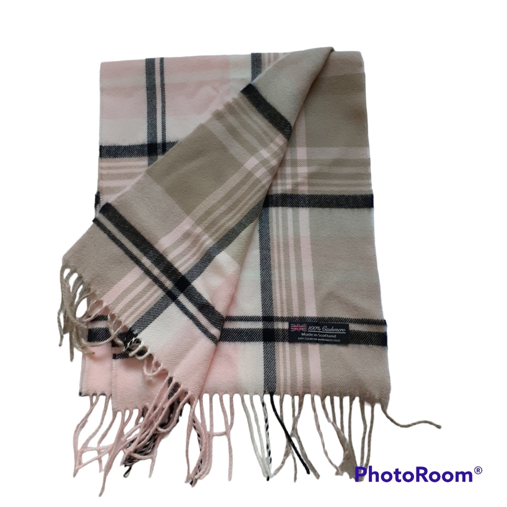 Cashmire scarf with fringes